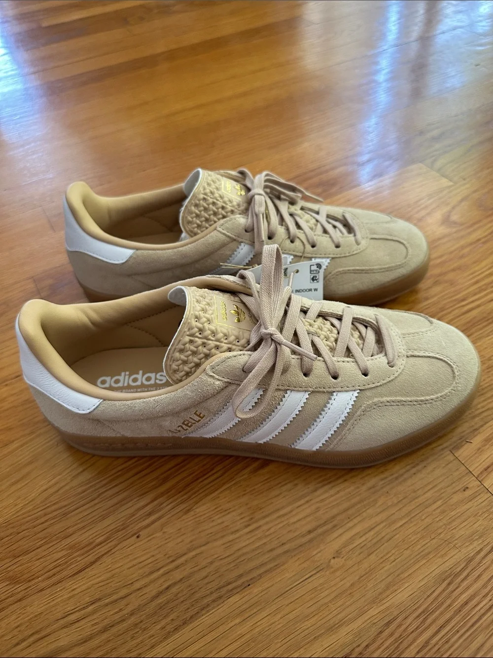 adidas Samba Suede Sneakers NWT - Beige with White Stripes - Picture 6 of 8